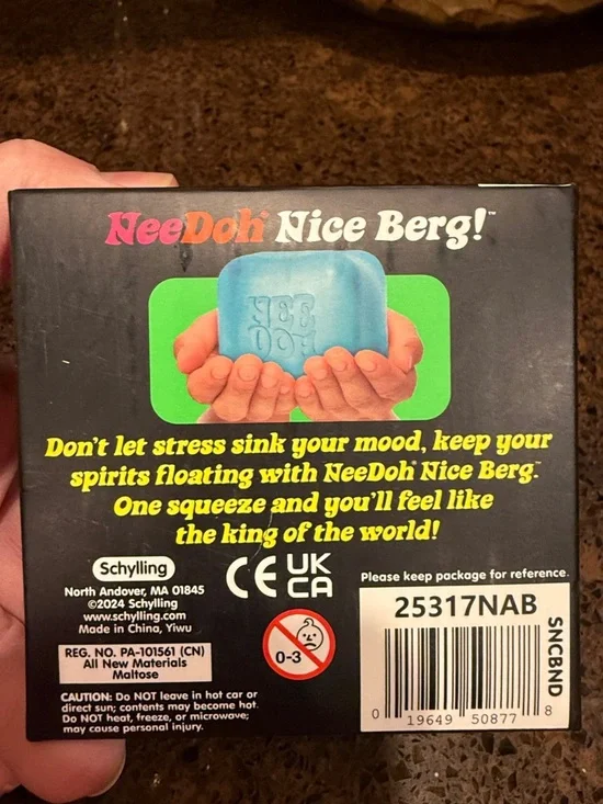 Schylling- Nice Berg Super Solid Squish - Blue Nice Berg- XL - Picture 4 of 5